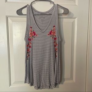 American Eagle Outfitters Women’s Soft & Sexy Tank Top w white & black stripes